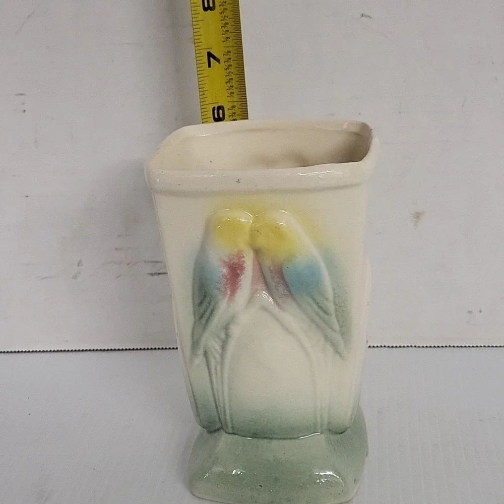 Robinson Ransbottom PARAKEET LOVEBIRD VASE Roseville Ohio Pottery